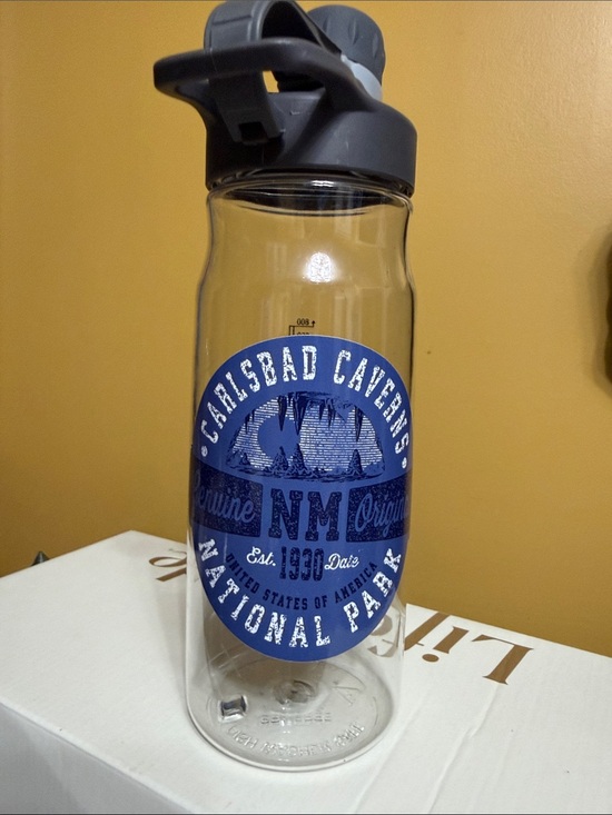 Source Unknown Other - Source Unknown Blue and White Carlsbad Caverns NM National Park Water Bottle
